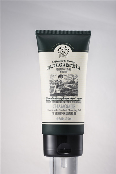洋甘菊舒潤(rùn)潔面晶露 （130ml ）